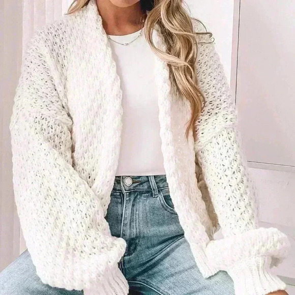 White Casual Women's Long Sleeve Minimalist Cardigan - Picture 5 of 5